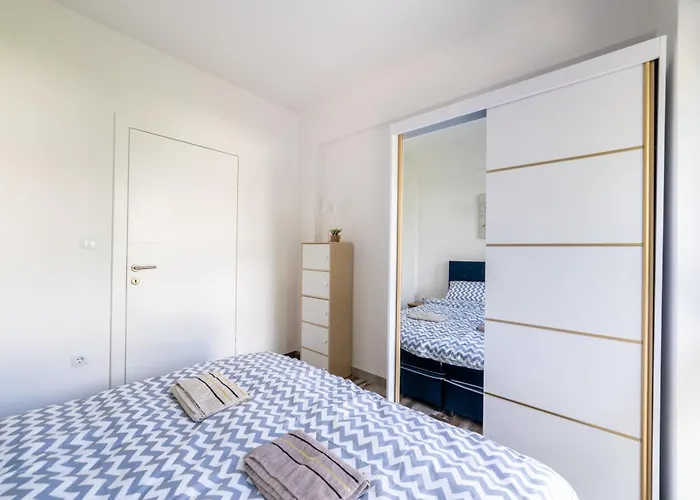 Apartamento Old Town Bardakcije Skyline Design *